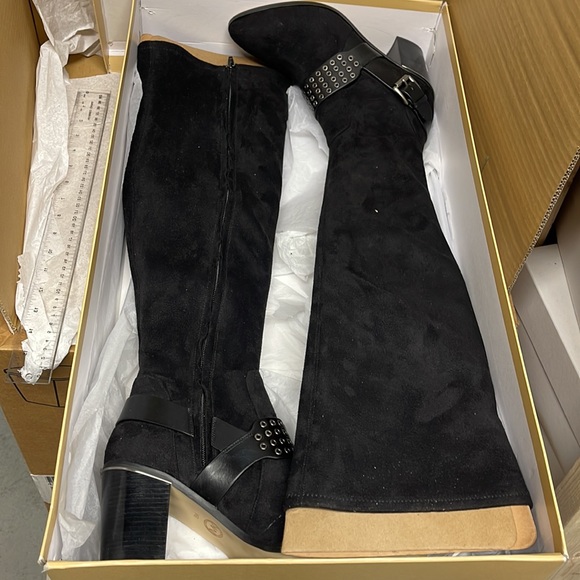 BNIB Michael Kors Boot Nadine Black Stretch suede 3”heeled size - Picture 3 of 11